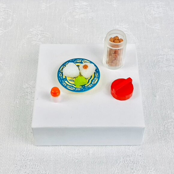 Re-Ment 2015 Grandpa Bachanchi Miniature: Pickles & Rice Balls Set (Box #5) - Picture 11 of 12